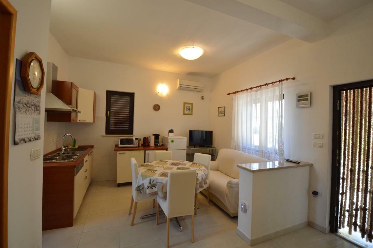 Apartment "Monte" Pula Exterior foto